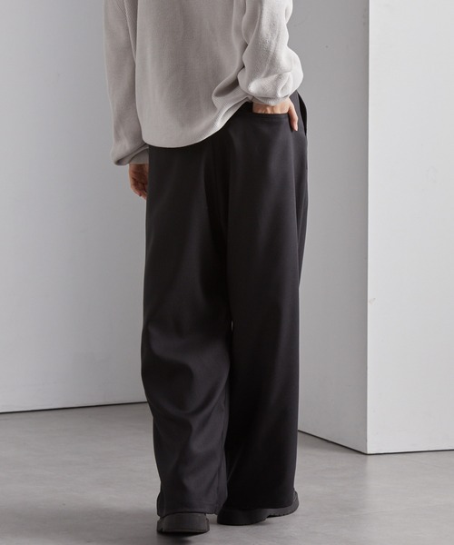 未使用タグ付き　ソエルテ　スラックス　カーブタック Wide straight curve tuck trousers /ワイドストレートカーブタック