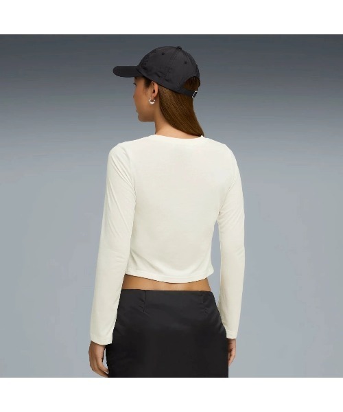 PUMA(プーマ)の「PUMA PUMA x ROSE SLIM LONGSLEEVE TEE(プーマ プーマ x ロゼ スリム ロングスリーブ Tシャツ)(Tシャツ/カットソー・レディース・ホワイト系/ブラック系・SMALL/MEDIUM/LARGE)」の5枚目の写真