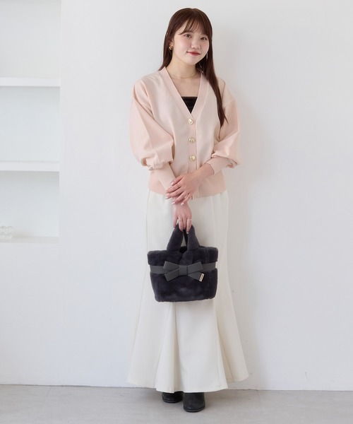 VIS(ビス)の「【WEB限定】メタル釦オーバーサイズカーディガン(カーディガン/ボレロ・レディース・ブラック/チャコールグレー/キナリ/ダークブラウン/ピンク・FREE)」の18枚目の写真