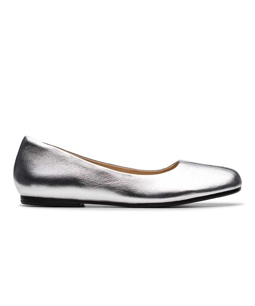 Clarks(クラークス)の「クラークス Livia Lily リビアリリー バレエシューズ(バレエシューズ・レディース・バーガンディー/シルバー/ブラック・55/50/45/40/35/30)」の3枚目の写真