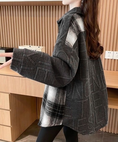 Miniministore(ミニミニストア)の「エンボスロゴスウェットアウターチェック柄(ブルゾン・レディース・ダークグレー/ブラック・FREE)」の5枚目の写真