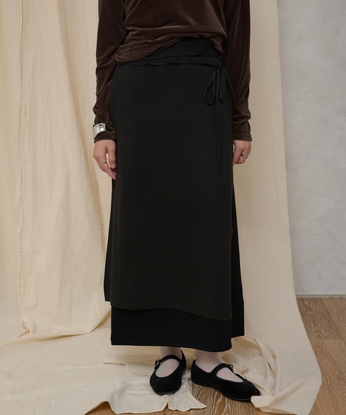 MUHET（ミュエータ）の「layered knit & sweat long skirt