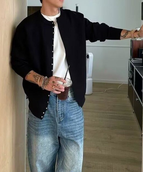 CREARE -LINO-（クレアーレリノ）の「シルバーボタンカーディガン（カーディガン/ボレロ・メンズ・ブラック/グレー・M/L）」の3枚目の写真