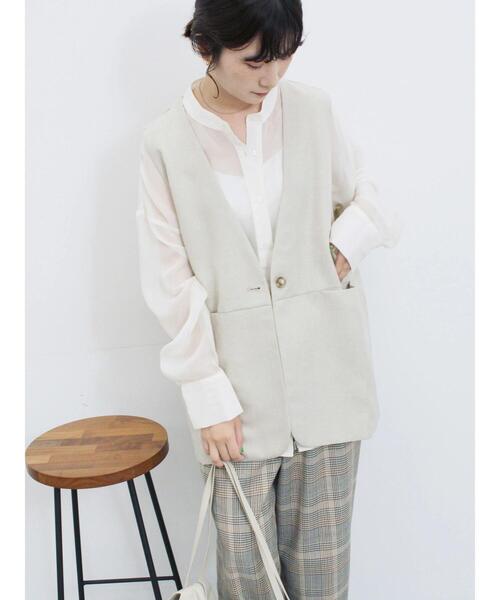 Samansa Mos2 blue（サマンサモスモスブルー）の「◎ノーカラージレ（ベスト・レディース・ブラック/ベージュ・F）」の16枚目の写真