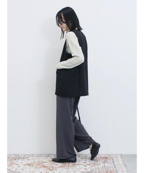 Samansa Mos2 blue（サマンサモスモスブルー）の「◎ノーカラージレ（ベスト・レディース・ブラック/ベージュ・F）」の9枚目の写真