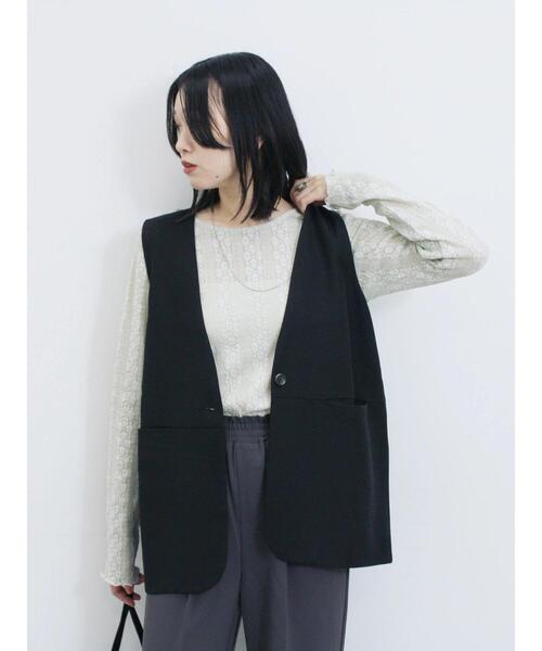 Samansa Mos2 blue（サマンサモスモスブルー）の「◎ノーカラージレ（ベスト・レディース・ブラック/ベージュ・F）」の7枚目の写真