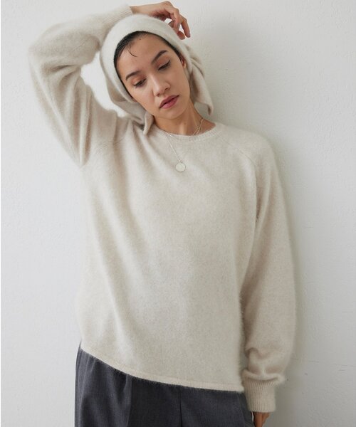 THE PAUSE（ザ ポーズ）の「【THE PAUSE】ファーニットスカーフSET プルオーバー（ニット/セーター・レディース・グレー/ライトベージュ・FREE）」の2枚目の写真