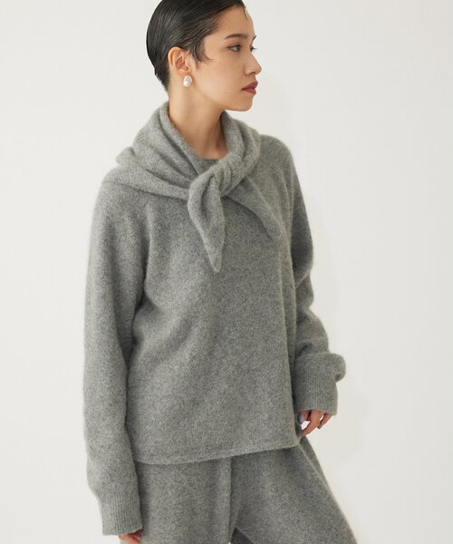 THE PAUSE（ザ ポーズ）の「【THE PAUSE】ファーニットスカーフSET プルオーバー（ニット/セーター・レディース・グレー/ライトベージュ・FREE）」の4枚目の写真