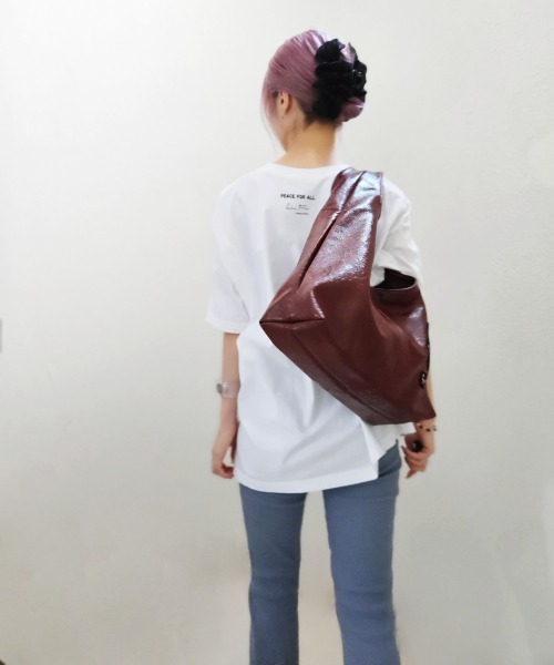 CRYSTAL BALL(クリスタルボール)の「HIPPIE & LOGO BAG(ショルダーバッグ・レディース・オフホワイト/ブラック/ブラウン/バーガンディー・FREE)」の10枚目の写真