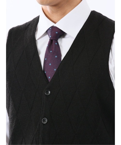 TAKA-Q（タカキュー）の「【ウォッシャブル ウール混】タカキュー ダイヤ柄 前開きベスト（ベスト・メンズ・ブラック/グレー系その他2・MEDIUM/X-LARGE/LARGE）」の8枚目の写真