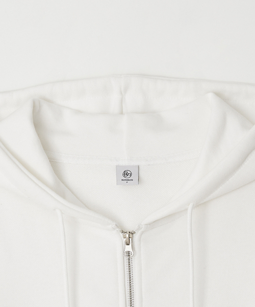 RONRON(ロンロン)の「PENDANT SHIRRING HOODIE ZIP UP WHITE(パーカー・レディース・その他・FREE)」の5枚目の写真