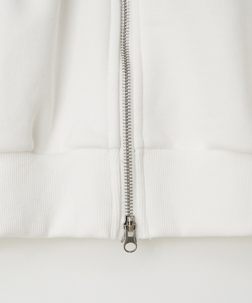 RONRON(ロンロン)の「PENDANT SHIRRING HOODIE ZIP UP WHITE(パーカー・レディース・その他・FREE)」の7枚目の写真