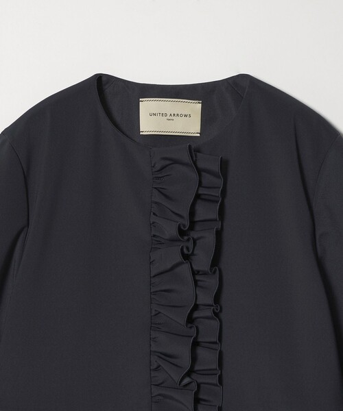 UNITED ARROWS（ユナイテッドアローズ）の「LIGHT SPONGY フリル コート（その他アウター・レディース・ネイビー/ブラック・38/36）」の15枚目の写真