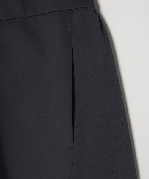 UNITED ARROWS（ユナイテッドアローズ）の「LIGHT SPONGY フリル コート（その他アウター・レディース・ネイビー/ブラック・38/36）」の18枚目の写真