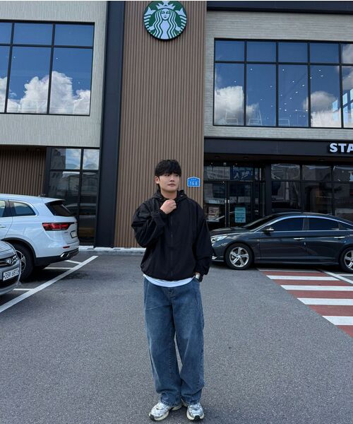 TOFFEE(トフィー)の「タックカーブドデニムパンツ (ミッドブルー)(デニムパンツ・メンズ・その他・SMALL/MEDIUM/LARGE/X-LARGE)」の8枚目の写真