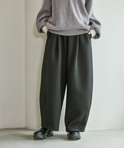 LAKOLE（ラコレ）の「裏起毛コクーンイージーパンツ / 625325（スウェットパンツ・レディース・杢グレー/ブラック・FREE）」の14枚目の写真