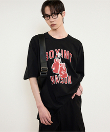 TNGT（ティーエヌジーティー）の「ボクシンググラフィックTシャツ（ブラック）TNTS5E210BK（Tシャツ/カットソー）」