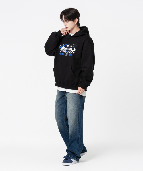 MOZMOZ(モズモズ)の「ステリームードグラフィックオーバーサイズフードブラック(パーカー・レディース・その他・XL/XXL/M)」の3枚目の写真
