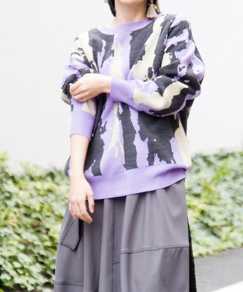 OSMOSIS(オズモーシス)の「2WAYジャガードニットプルオーバー(カーディガン/ボレロ・レディース・オリーブ/ライトベージュ/パープル・ONE SIZE)」の3枚目の写真