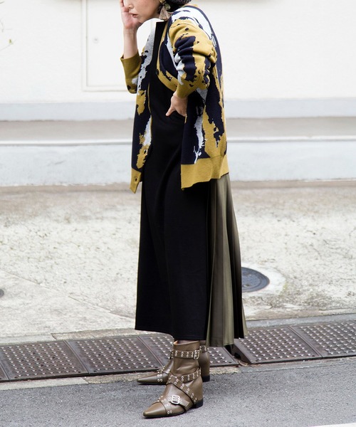 OSMOSIS(オズモーシス)の「2WAYジャガードニットプルオーバー(カーディガン/ボレロ・レディース・オリーブ/ライトベージュ/パープル・ONE SIZE)」の13枚目の写真