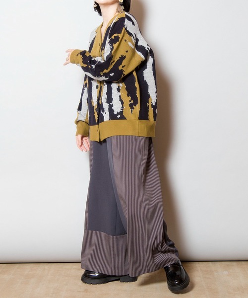 OSMOSIS(オズモーシス)の「2WAYジャガードニットプルオーバー(カーディガン/ボレロ・レディース・オリーブ/ライトベージュ/パープル・ONE SIZE)」の21枚目の写真