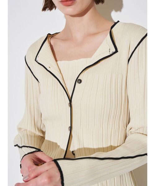 ELENDEEK（エレンディーク）の「バイカラーアンサンブルニット（カーディガン/ボレロ・レディース・アイボリー/ブラック/ラベンダー・FREE）」の9枚目の写真