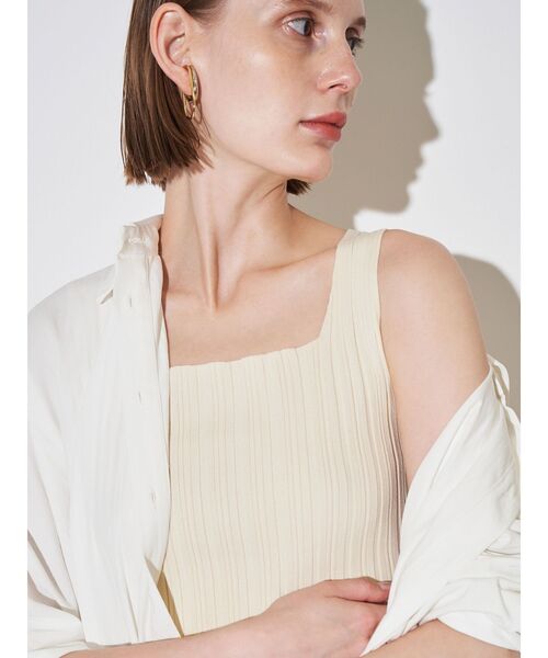 ELENDEEK（エレンディーク）の「バイカラーアンサンブルニット（カーディガン/ボレロ・レディース・アイボリー/ブラック/ラベンダー・FREE）」の10枚目の写真