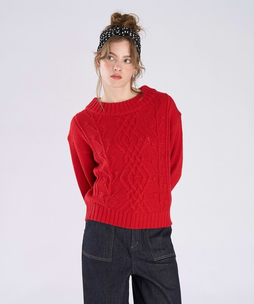 To b. by agnes b.（トゥービーバイアニエスベー）の「ウールアクリルケーブルプルオーバー（ニット/セーター・レディース・レッド・FREE）」の2枚目の写真