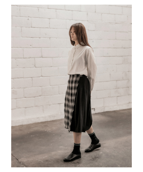 COTTON BELL(コットンベル)の「Check Overlap Skirt - Black Check(スカート・レディース・その他・FREE)」の12枚目の写真
