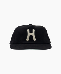 HELLO SUNRISE（ハローサンライズ）の「H Logo Chain EMB RX fit 5P Cap_Black（キャップ）」