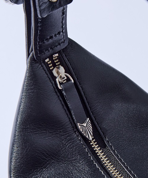 TOGA PULLA（トーガ　プルラ）の「【TOGA PULLA/トーガプルラ】Leather mini bag/レザーミニバッグ（ハンドバッグ・レディース・ブラック・FREE）」の13枚目の写真