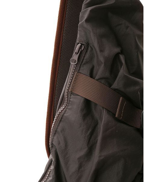 emmi（エミ）の「ワンショルダーボディーバッグ（ボディバッグ/ウエストポーチ・レディース・ピンク/ダークブラウン/ホワイト・F）」の11枚目の写真