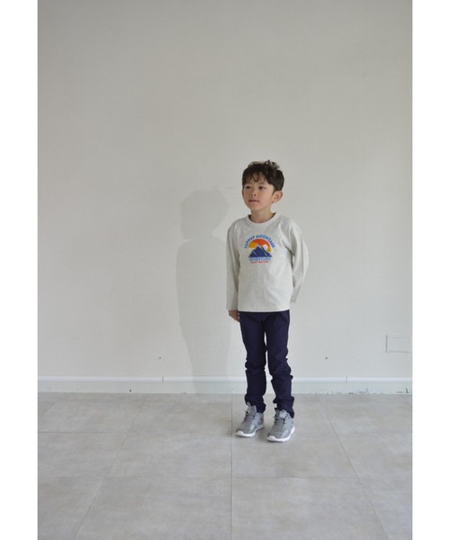 Tappet（タペット）の「アウトドア長袖Tシャツ（Tシャツ/カットソー・キッズ・オートミール・110cm/130cm/140cm/90cm/150cm/120cm/100cm/170cm/160cm）」の2枚目の写真