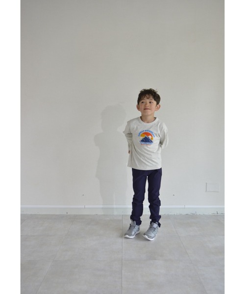 Tappet（タペット）の「アウトドア長袖Tシャツ（Tシャツ/カットソー・キッズ・オートミール・110cm/130cm/140cm/90cm/150cm/120cm/100cm/170cm/160cm）」の3枚目の写真