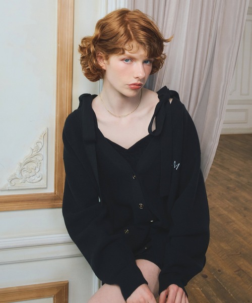 EIMY ISTOIRE（エイミーイストワール）の「【PRE ORDER】EIMYロゴカーデリボンニットセットワンピース（ワンピース・レディース・ホワイト/キャメル/グレー/ブラック・F）」の6枚目の写真