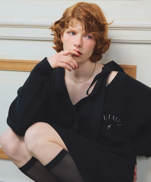 EIMY ISTOIRE（エイミーイストワール）の「【PRE ORDER】EIMYロゴカーデリボンニットセットワンピース（ワンピース・レディース・ホワイト/キャメル/グレー/ブラック・F）」の11枚目の写真