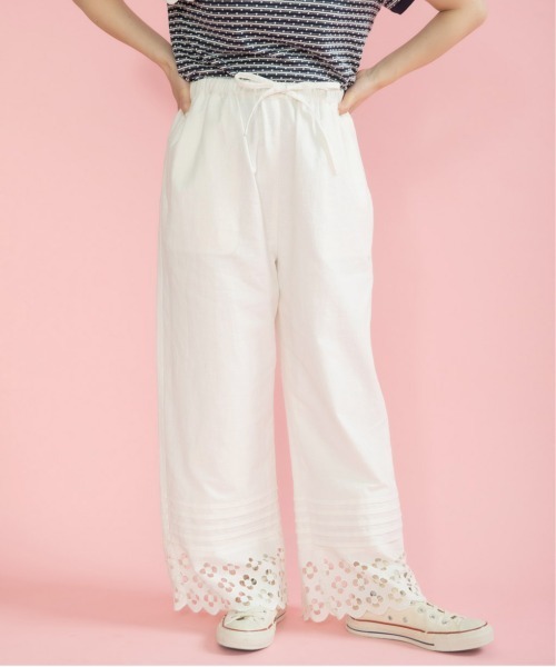 Dot＆Stripes CHILD WOMAN（ドットアンドストライプス　チャイルドウーマン）の「コットンリネンキャンバス フラワーカットワーク イージーパンツ（その他パンツ・レディース・ホワイト・FREE）」の13枚目の写真