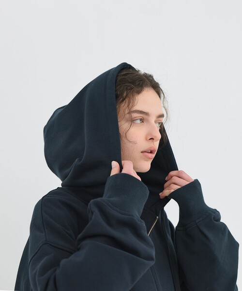 PUBLIC TOKYO(パブリックトウキョウ)の「【2026春新作】極 オーバーサイズバルーンフーディ(パーカー・レディース・ネイビー/ホワイト・FREE)」の5枚目の写真