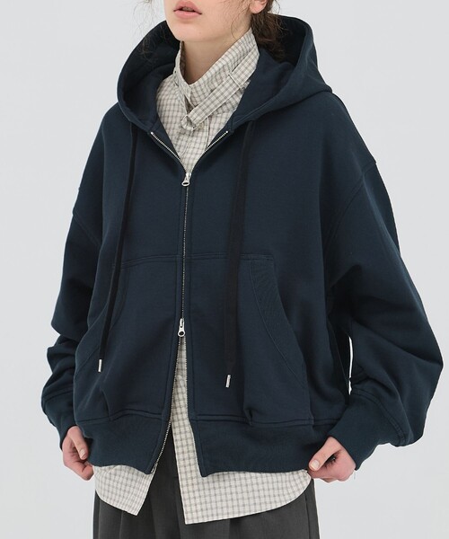 PUBLIC TOKYO(パブリックトウキョウ)の「【2026春新作】極 オーバーサイズバルーンフーディ(パーカー・レディース・ネイビー/ホワイト・FREE)」の6枚目の写真