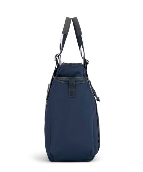 Orobianco(オロビアンコ)の「トートバッグ アリンナ 30th 23L B4サイズ 限定リボン 93182(トートバッグ・レディース・ブラック/ネイビー/レッド/ライトベージュ・FREE)」の9枚目の写真