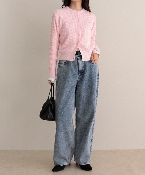 fredy emue（フレディエミュ）の「FR刺繍ケーブル柄ニットカーディガン（カーディガン/ボレロ・レディース・ライトグリーン/ネイビー/オフホワイト/ベビーピンク・38）」の5枚目の写真