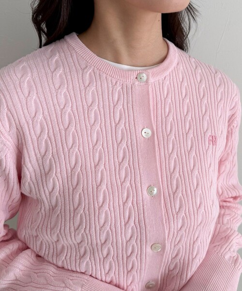 fredy emue（フレディエミュ）の「FR刺繍ケーブル柄ニットカーディガン（カーディガン/ボレロ・レディース・ライトグリーン/ネイビー/オフホワイト/ベビーピンク・38）」の15枚目の写真