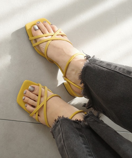 おまとめ買い　リーシュ　ビバサンダル　ツールスキャップ　スプレー　ワックス クロスストラップ2WAYチャンキーヒールサンダル（サンダル）｜AmiAmi