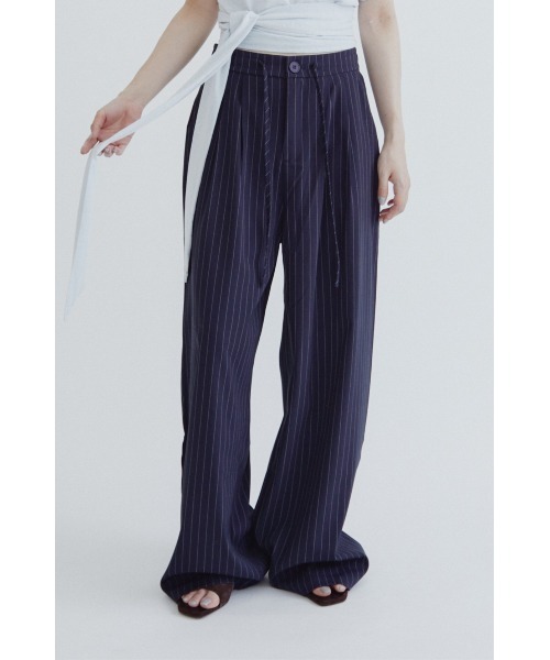 ANF.MUU(アンフムー)の「ドロストウエストストライプスラックス(スラックス・レディース・グレー/ブラック/ネイビー・LARGE/MEDIUM)」の1枚目の写真