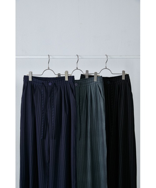 ANF.MUU(アンフムー)の「ドロストウエストストライプスラックス(スラックス・レディース・グレー/ブラック/ネイビー・LARGE/MEDIUM)」の10枚目の写真