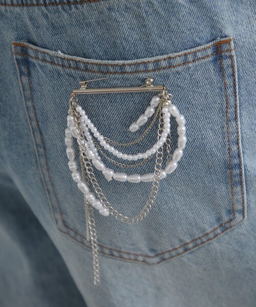 mystic（ミスティック）の「パールチャームブローチ（ブローチ/コサージュ・レディース・シルバー・ONE SIZE）」の4枚目の写真