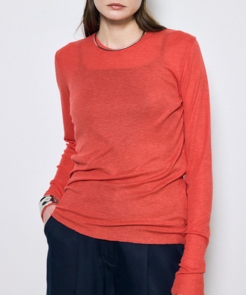 AZUL by moussy(アズールバイマウジー)の「シアー素材ロングTシャツ 秋服 春服 シアートップス ロンT 無地 長袖(Tシャツ/カットソー・レディース・ライトブラック/グレー/レッド/グリーン/オフホワイト・FREE)」の5枚目の写真