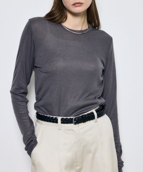 AZUL by moussy(アズールバイマウジー)の「シアー素材ロングTシャツ 秋服 春服 シアートップス ロンT 無地 長袖(Tシャツ/カットソー・レディース・ライトブラック/グレー/レッド/グリーン/オフホワイト・FREE)」の1枚目の写真