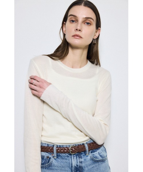 AZUL by moussy(アズールバイマウジー)の「シアー素材ロングTシャツ 秋服 春服 シアートップス ロンT 無地 長袖(Tシャツ/カットソー・レディース・ライトブラック/グレー/レッド/グリーン/オフホワイト・FREE)」の6枚目の写真