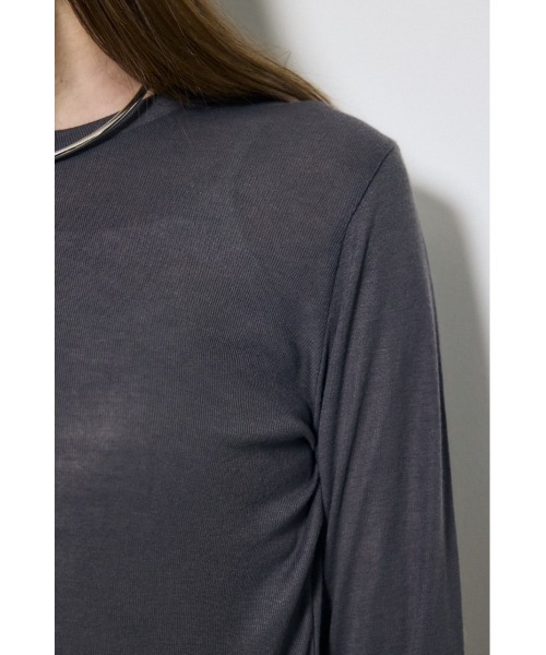 AZUL by moussy(アズールバイマウジー)の「シアー素材ロングTシャツ 秋服 春服 シアートップス ロンT 無地 長袖(Tシャツ/カットソー・レディース・ライトブラック/グレー/レッド/グリーン/オフホワイト・FREE)」の21枚目の写真